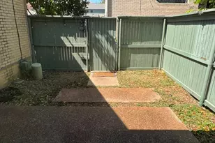 2633 McCart Ave, Fort Worth, TX 76110 - Photo 14