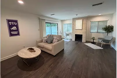 2633 McCart Avenue, Fort Worth, TX 76110 - Photo 2