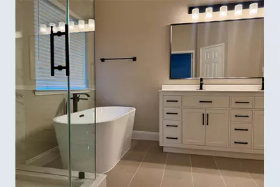 2113 Fountain Drive, Lewisville, TX 75067 - Photo 16