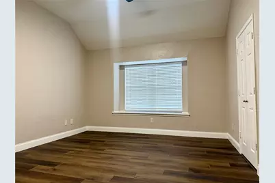 2113 Fountain Drive, Lewisville, TX 75067 - Photo 14
