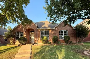2113 Fountain Dr, Lewisville, TX 75067 - Photo 1