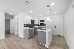 3454 Moberly St, Fort Worth, TX 76119 - Photo 4