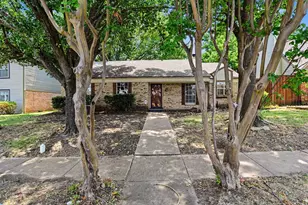2414 Saharah Dr, Garland, TX 75044 - Photo 2