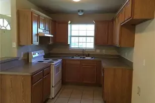 1504 E Mulkey St, Fort Worth, TX 76104 - Photo 2