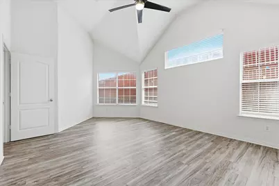 567 Southridge Way, Irving, TX 75063 - Photo 16