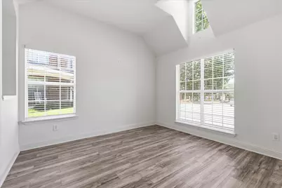 567 Southridge Way, Irving, TX 75063 - Photo 8