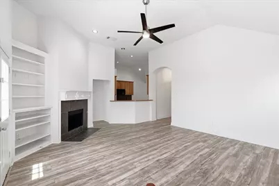 567 Southridge Way, Irving, TX 75063 - Photo 10