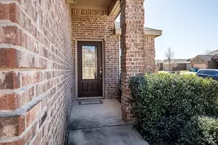 8800 Deadwood Ln, Aubrey, TX 76227 - Photo 2