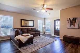 8800 Deadwood Ln, Aubrey, TX 76227 - Photo 4