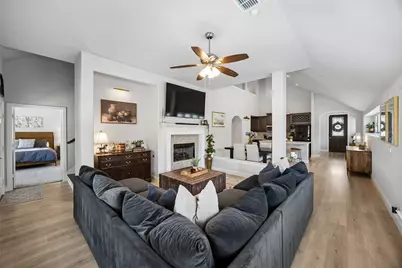 813 Lake Cove Drive, Little Elm, TX 75068 - Photo 12