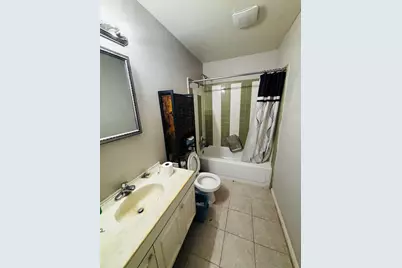 737 S Holiday Drive, Grand Prairie, TX 75052 - Photo 12