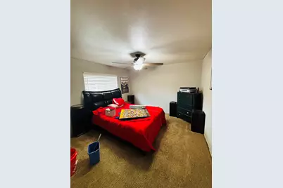 737 S Holiday Drive, Grand Prairie, TX 75052 - Photo 10