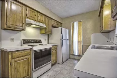 2021 Chalfont Drive, Carrollton, TX 75007 - Photo 10