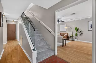 5237 Cockrell Ave, Fort Worth, TX 76133 - Photo 2