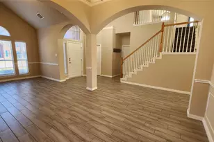 420 Misty Ln, Lewisville, TX 75067 - Photo 8