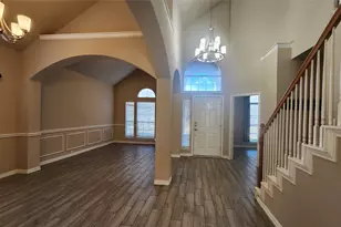 420 Misty Ln, Lewisville, TX 75067 - Photo 6