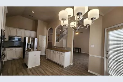 420 Misty Lane, Lewisville, TX 75067 - Photo 2