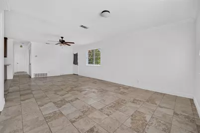 909 Rosewood Hills Drive, Garland, TX 75040 - Photo 6
