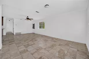 909 Rosewood Hills Dr, Garland, TX 75040 - Photo 6