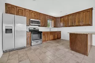 909 Rosewood Hills Dr, Garland, TX 75040 - Photo 10