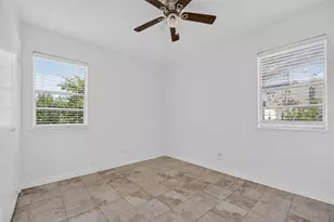 909 Rosewood Hills Dr, Garland, TX 75040 - Photo 14