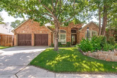 828 Spring Creek Drive, Grapevine, TX 76051 - Photo 1
