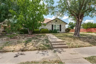 3006 Oak Ridge Place, Grand Prairie, TX 75052 - Photo 2