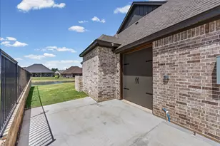 6657 Pinehurst Dr, Granbury, TX 76049 - Photo 8