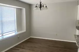825 Springfield Dr, Cedar Hill, TX 75104 - Photo 6
