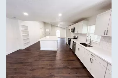 3111 Windsor Road, Carrollton, TX 75007 - Photo 2