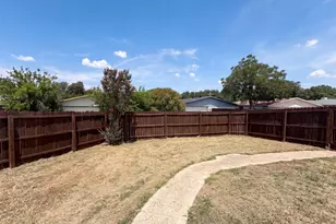 3111 Windsor Rd, Carrollton, TX 75007 - Photo 18
