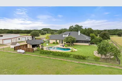 2560 Shady Oaks Circle, Glen Rose, TX 76043 - Photo 8