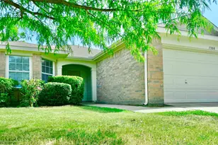 1308 Wenatchee Dr, Krum, TX 76249 - Photo 2