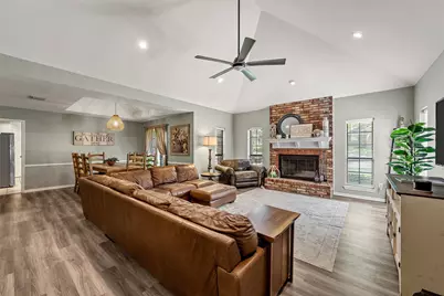 9605 Oak Springs Drive, Woodway, TX 76712 - Photo 8