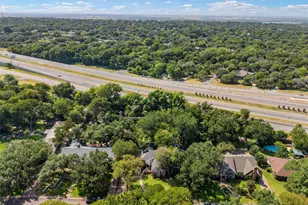 9605 Oak Springs Dr, Woodway, TX 76712 - Photo 38