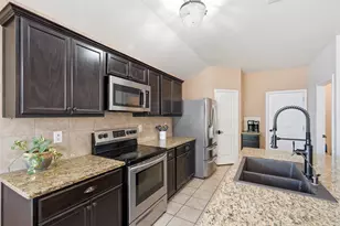 1124 Autumnwood Dr, Azle, TX 76020 - Photo 22