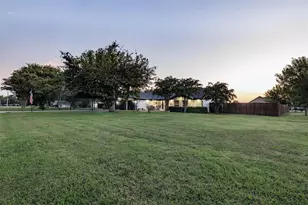 511 S Sulphur St, Leonard, TX 75452 - Photo 36