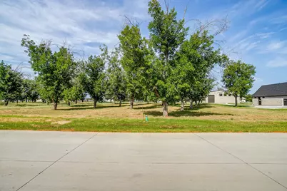 943 E Landings, Granbury, TX 76049 - Photo 8