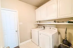 402 N Trinity St, Decatur, TX 76234 - Photo 12