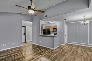 1307 Willoughby Ln, Arlington, TX 76011 - Photo 4