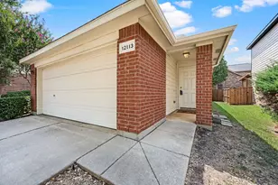12113 Thicket Bend Dr, Fort Worth, TX 76244 - Photo 4