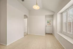 12113 Thicket Bend Dr, Fort Worth, TX 76244 - Photo 14
