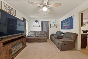 5061 Lyndon Dr, Fort Worth, TX 76116 - Photo 2