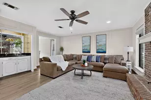 3601 Teal Ln, Bedford, TX 76021 - Photo 6