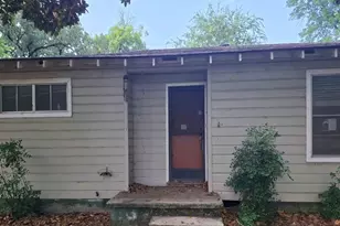 1100 Poe St, Azle, TX 76020 - Photo 4