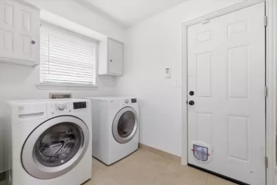 1100 Yorkshire Drive, Carrollton, TX 75007 - Photo 30