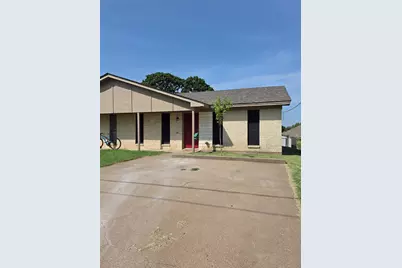 1014 Harbor Lakes Drive, Granbury, TX 76048 - Photo 16