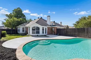 305 Droinwich Cir, Allen, TX 75002 - Photo 2