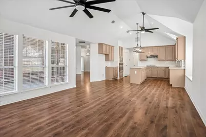 8136 Mount Shasta Circle, Fort Worth, TX 76137 - Photo 12