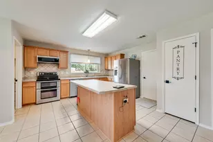 13033 Fencerow Rd, Fort Worth, TX 76244 - Photo 12